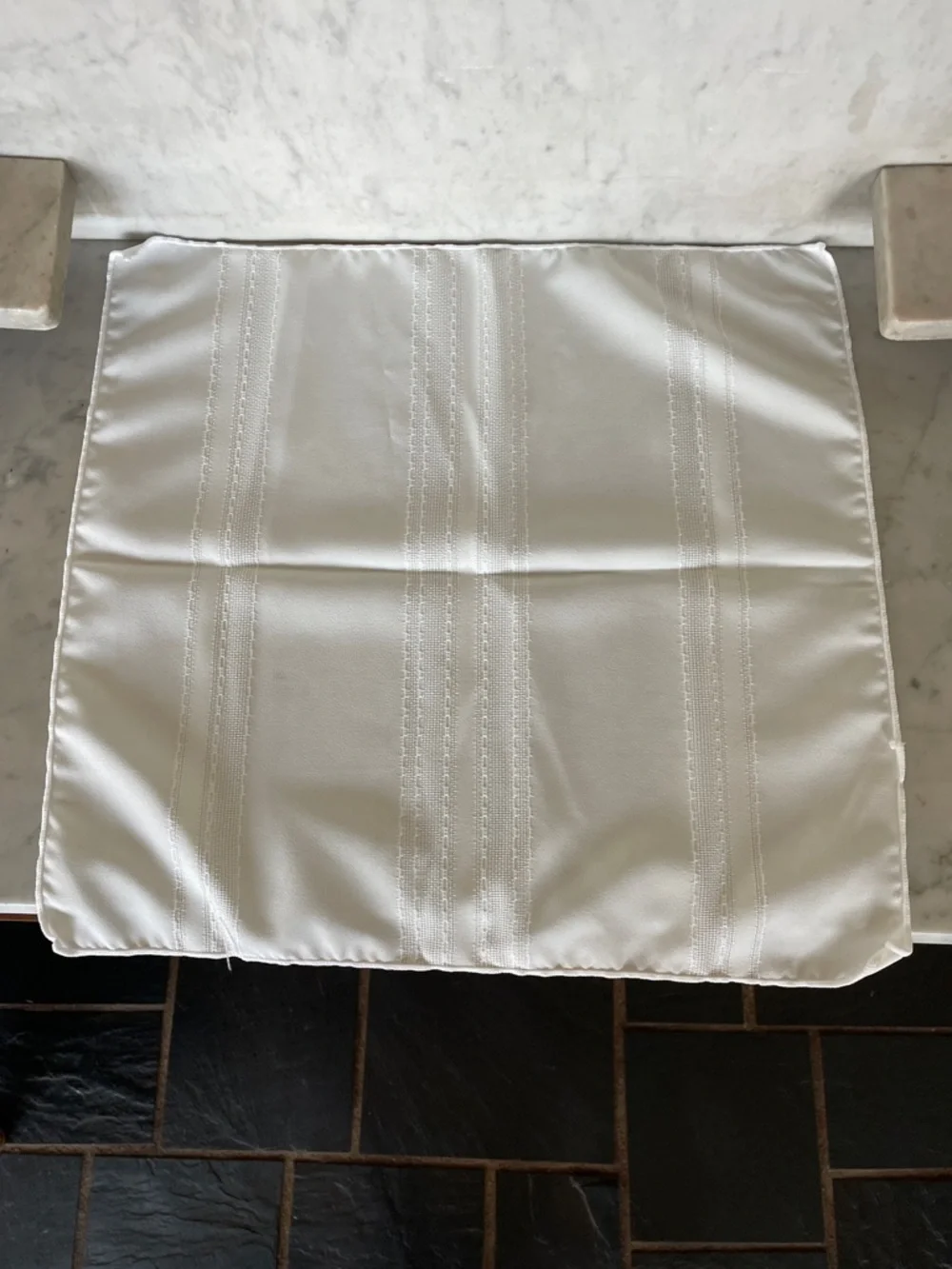 VINTAGE Set of White Hemstitched Cloth Napkins (6)